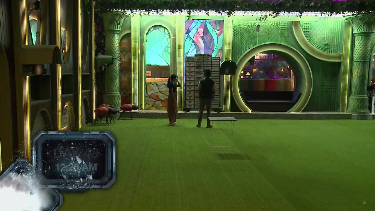 isaimini.Tube - Big Boss 2024 Season 08 Day 44 (19-11-2024).mp4