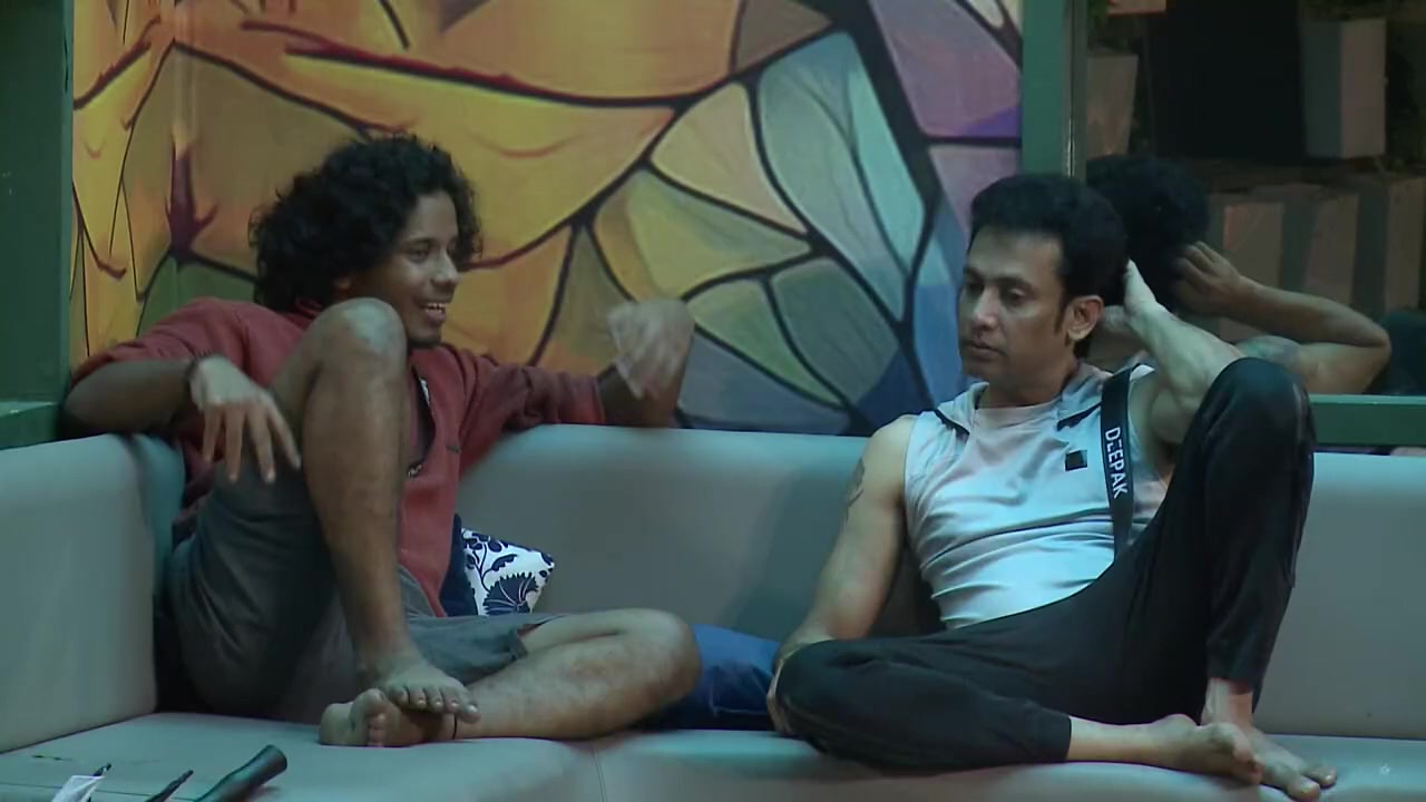 isaimini.Tube - Big Boss 2024 Season 08 Day 57 (02-12-2024).mp4